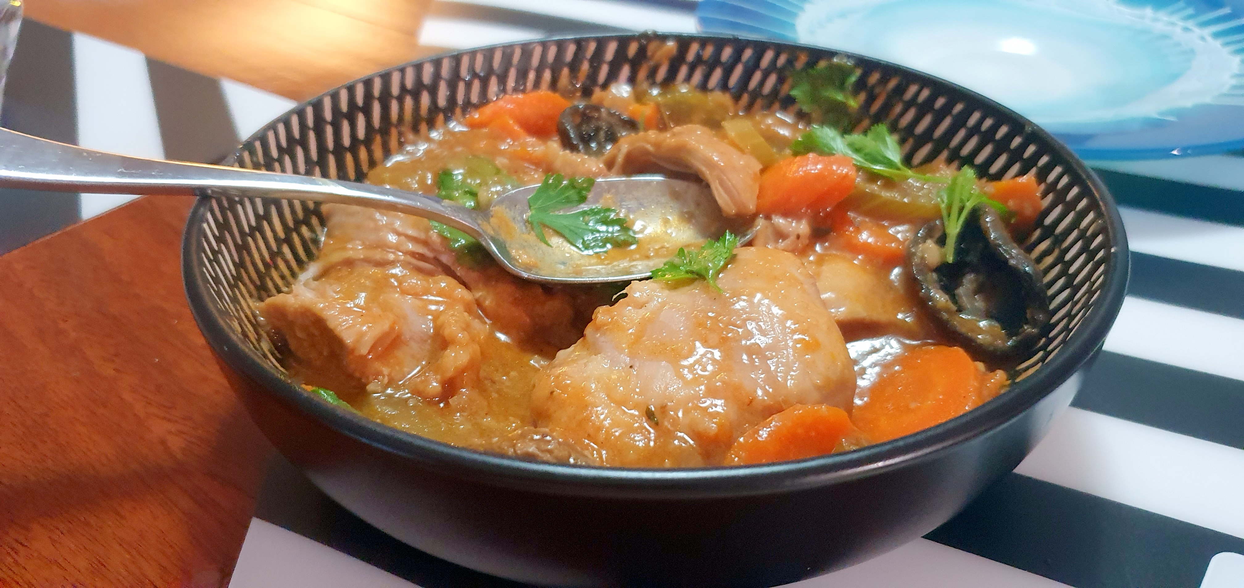 One Pot Chicken Chasseur