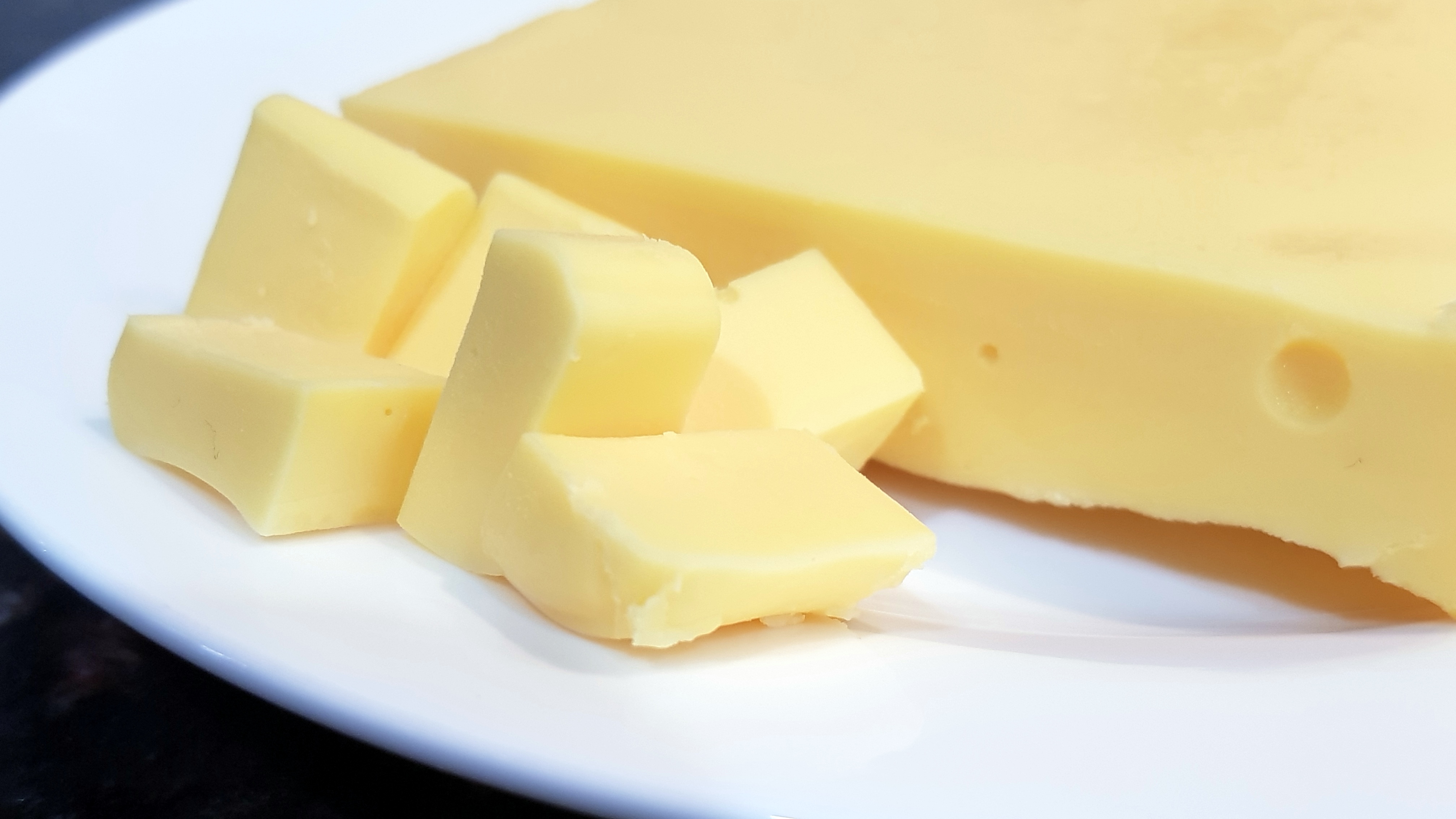 Dairy Free Cheese: Cheddar Flavour
